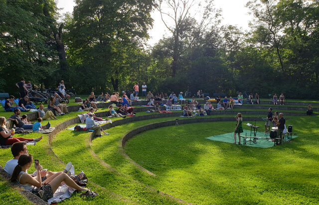 Fgo-band-englisher-garten-munich